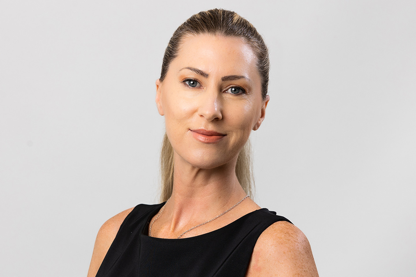 Headshot Kirsten Lapham