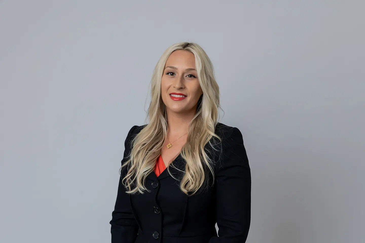 Headshot of Sophie Peat