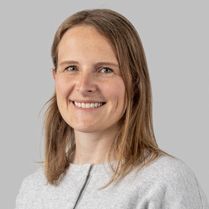 Headshot Amy Garrod
