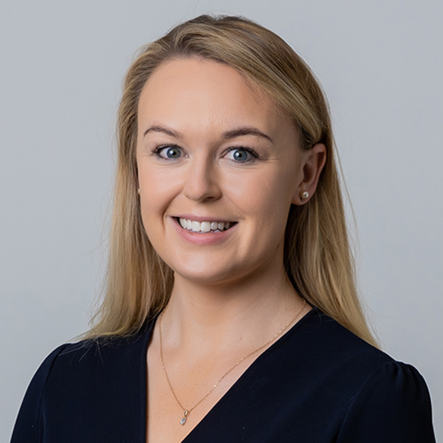 Headshot of Laura Obyrne