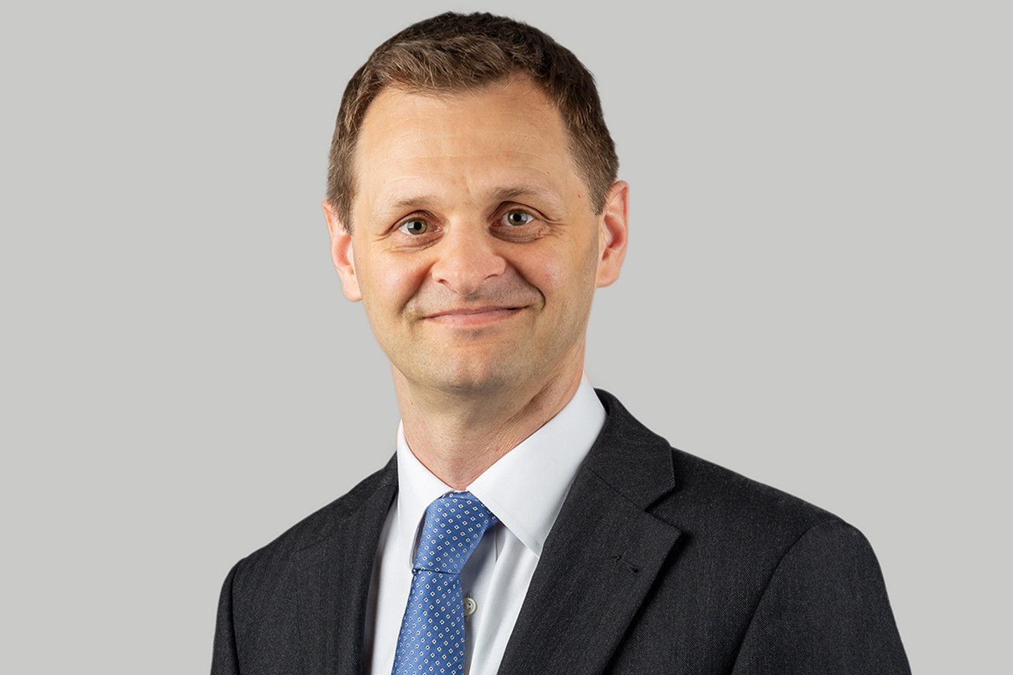 Headshot of Oliver Passmore