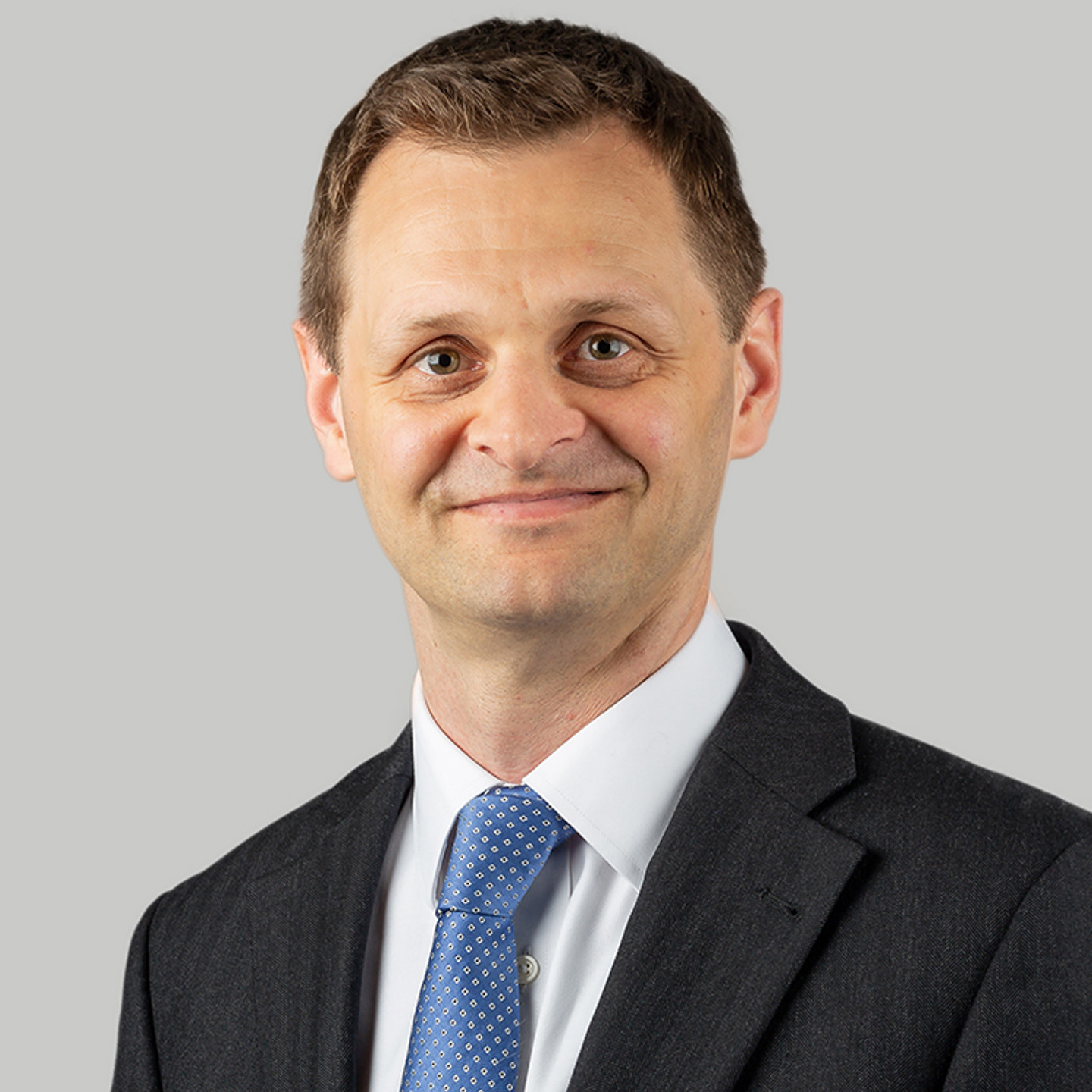 Headshot of Oliver Passmore