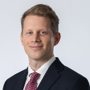 Headshot Thomas Sims