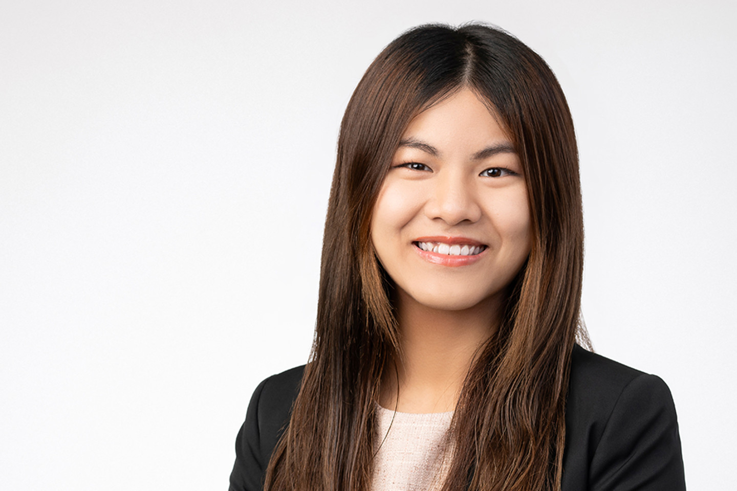 Headshot Jasmine Chan