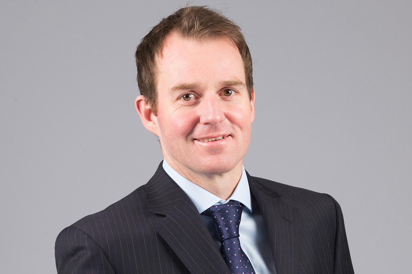 Headshot Doug Mackenzie