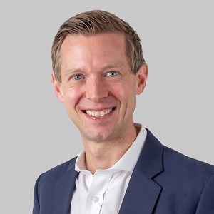 Headshot James Parker