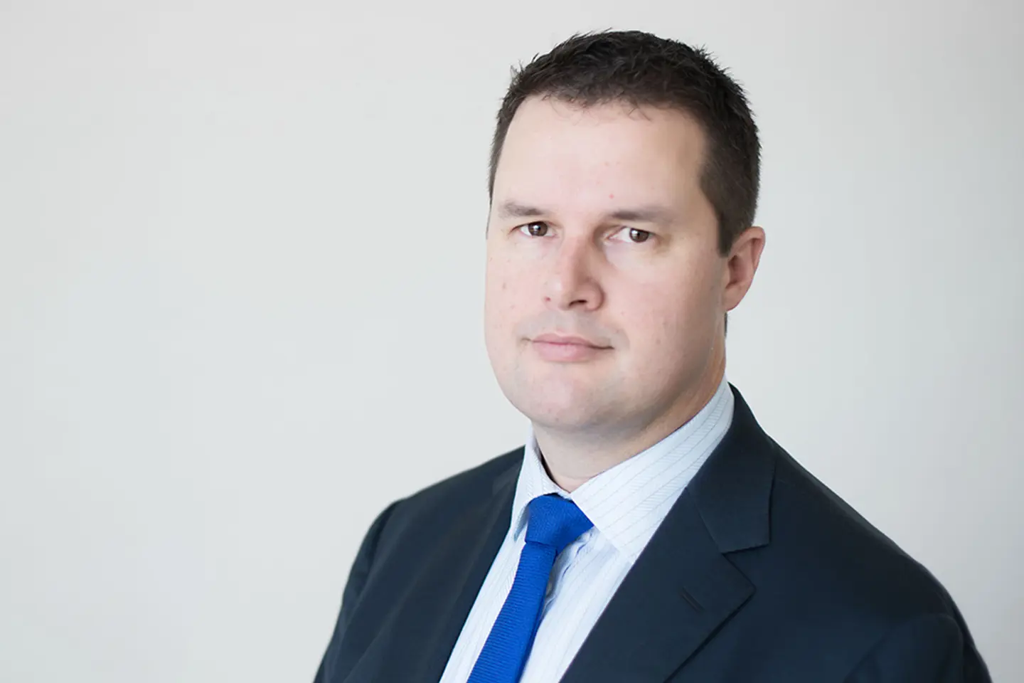 Headshot of Angus Davison