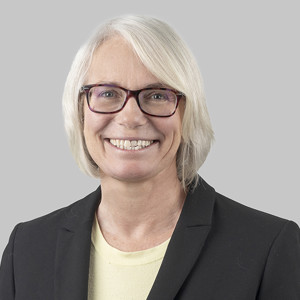 Headshot Wendy Lambert