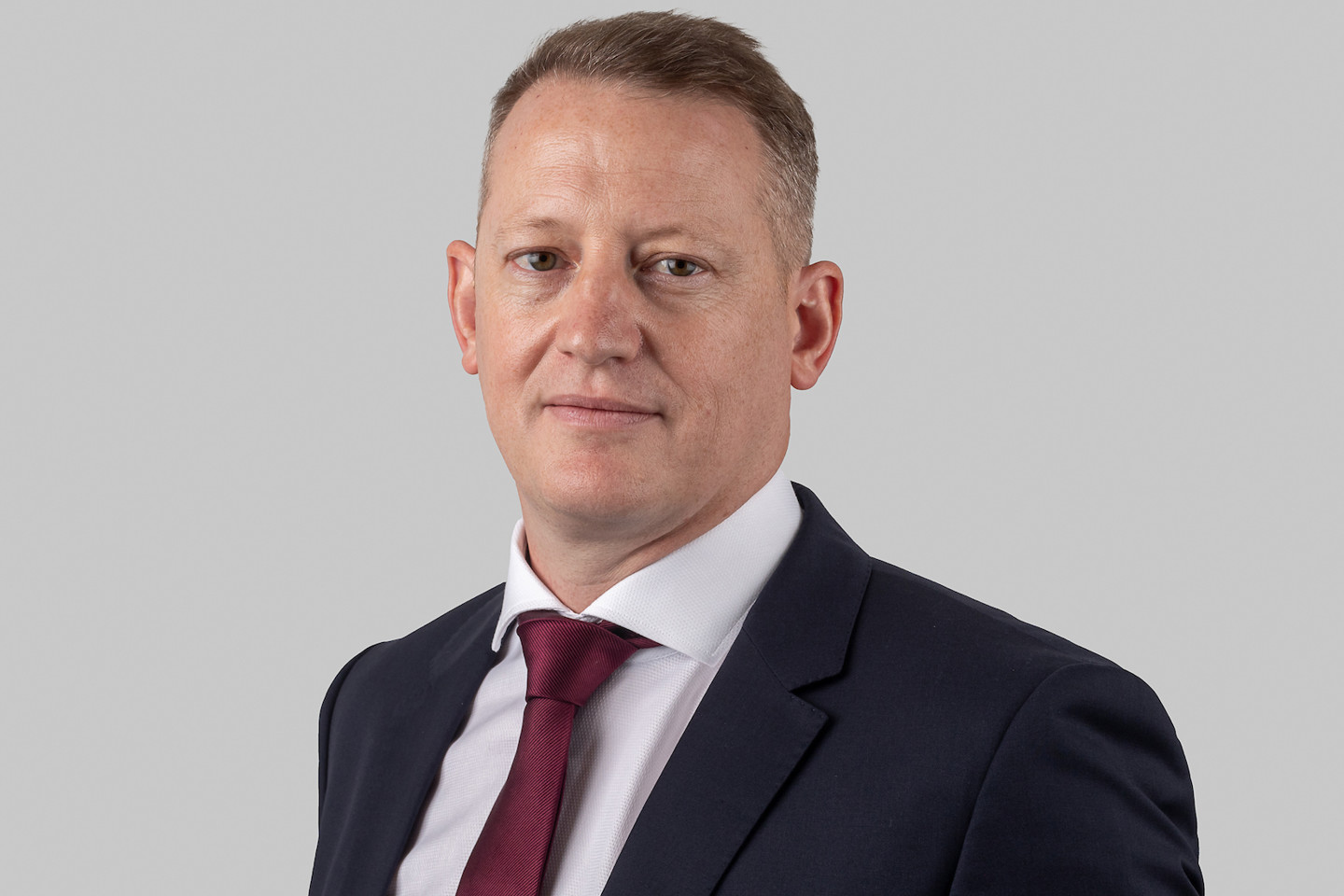 Headshot Owen Woolgar