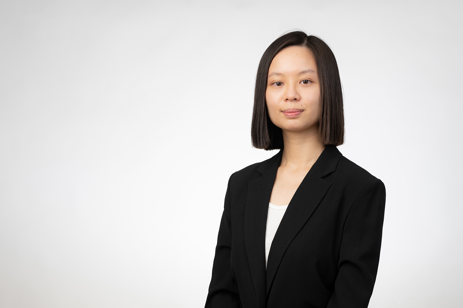 Headshot of Dilys Hung