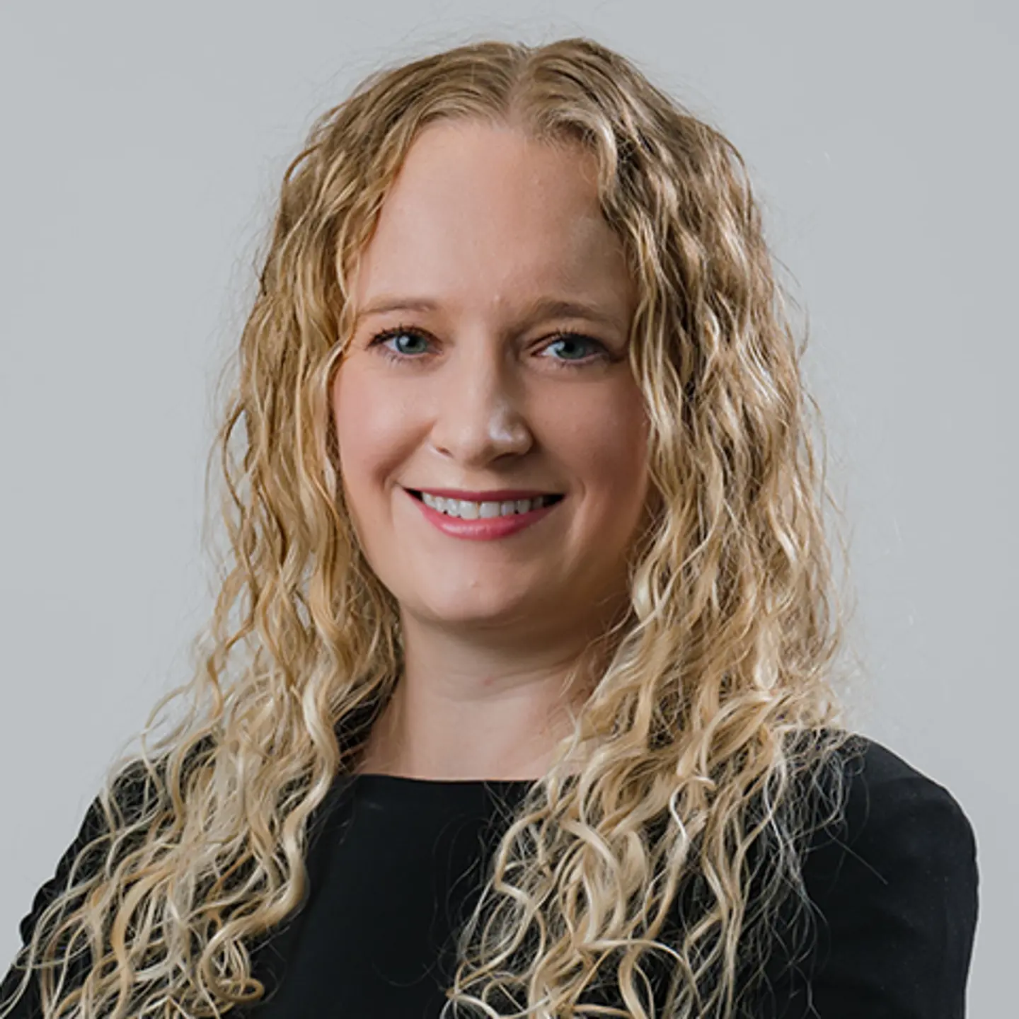 Headshot of Jessica-Leigh Knowles