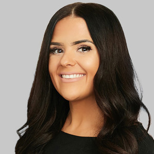 Headshot of Amy McNicholas