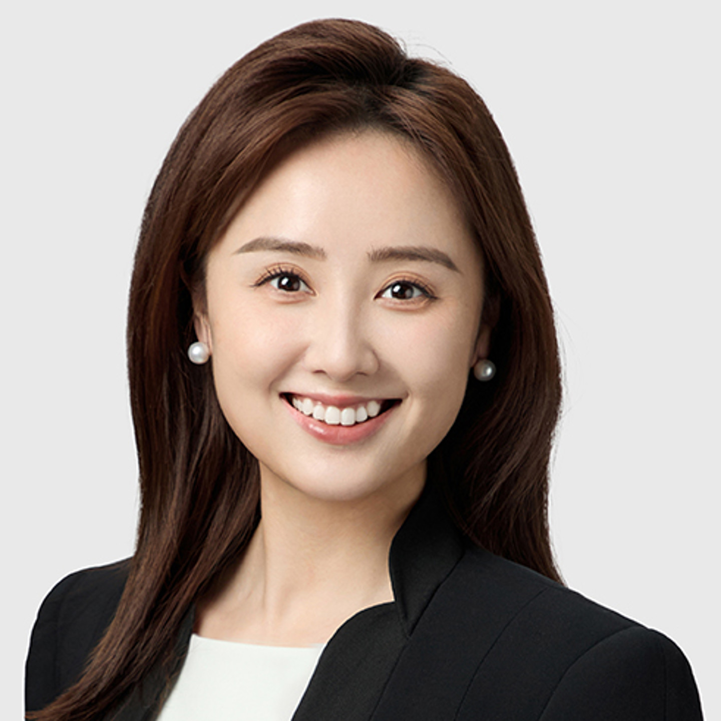 Headshot Cecelia Li