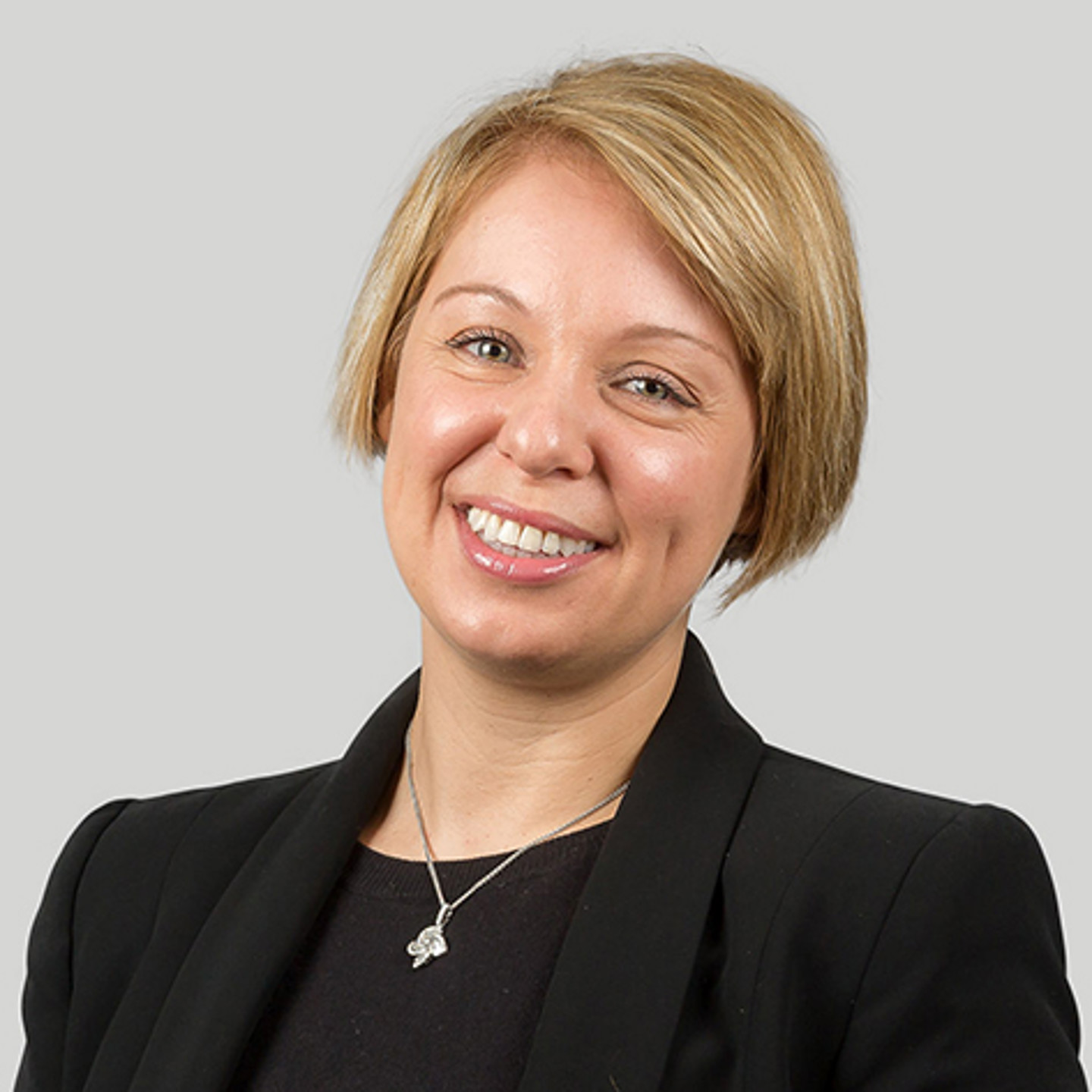 Headshot of Lucy Chambers