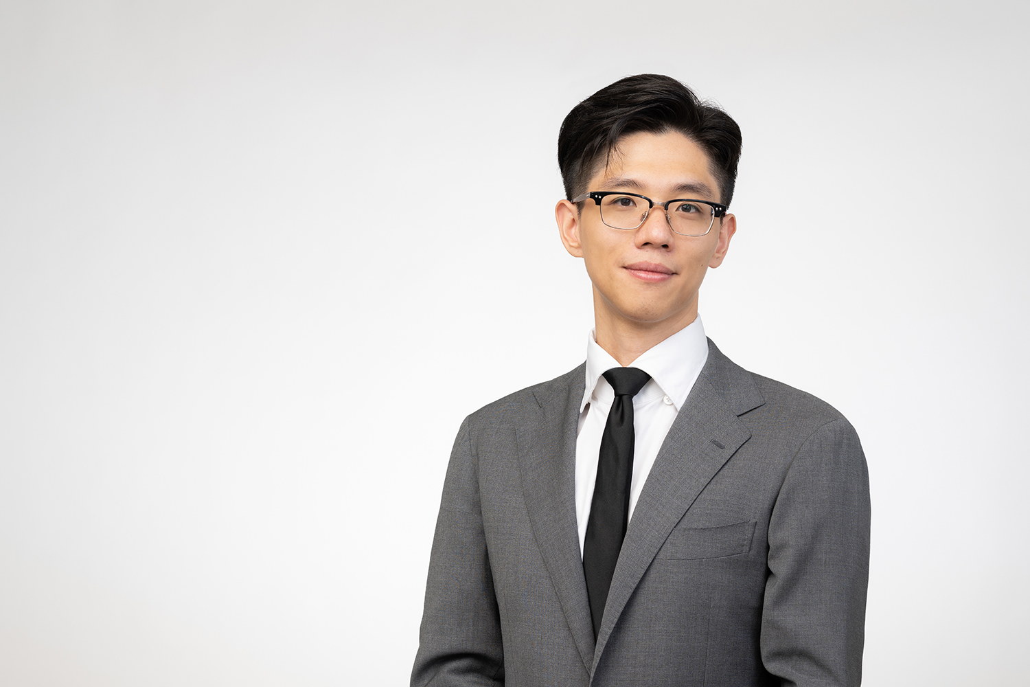 Headshot of Dahong Shen