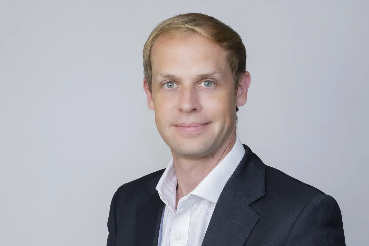 Headshot of Matt Guthrie