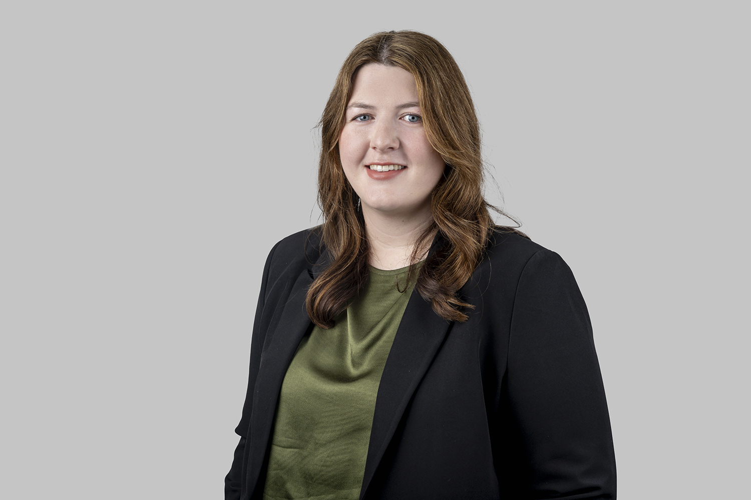 Sophie Barton headshot