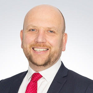 Headshot of Andrew Grant