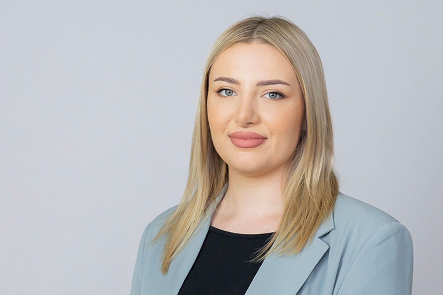 Headshot of Bethany Lightfoot
