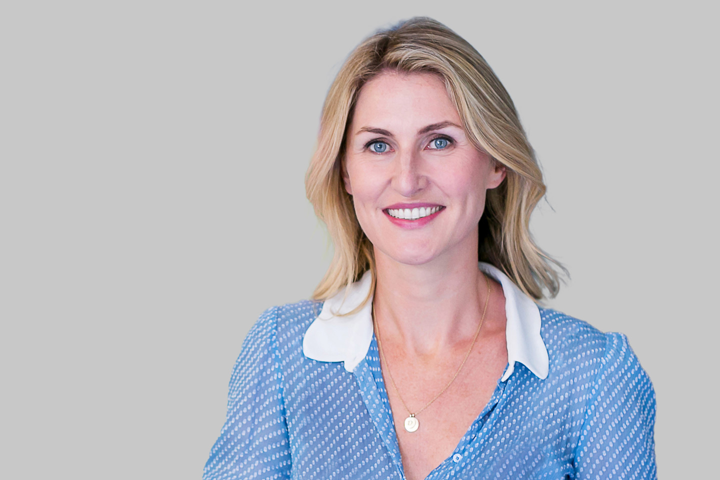 Headshot Sarah Connellan