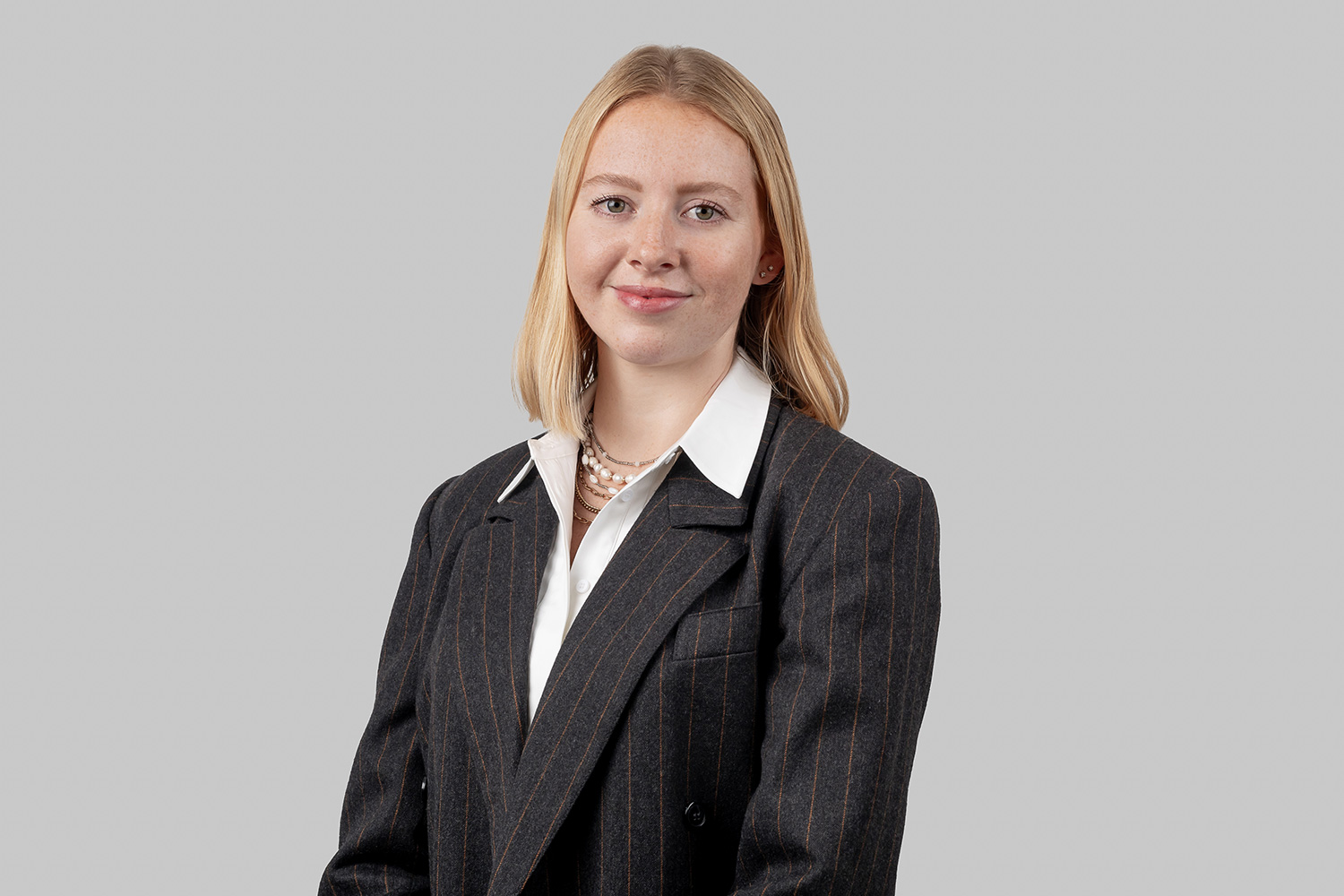 Headshot of Evie Howell