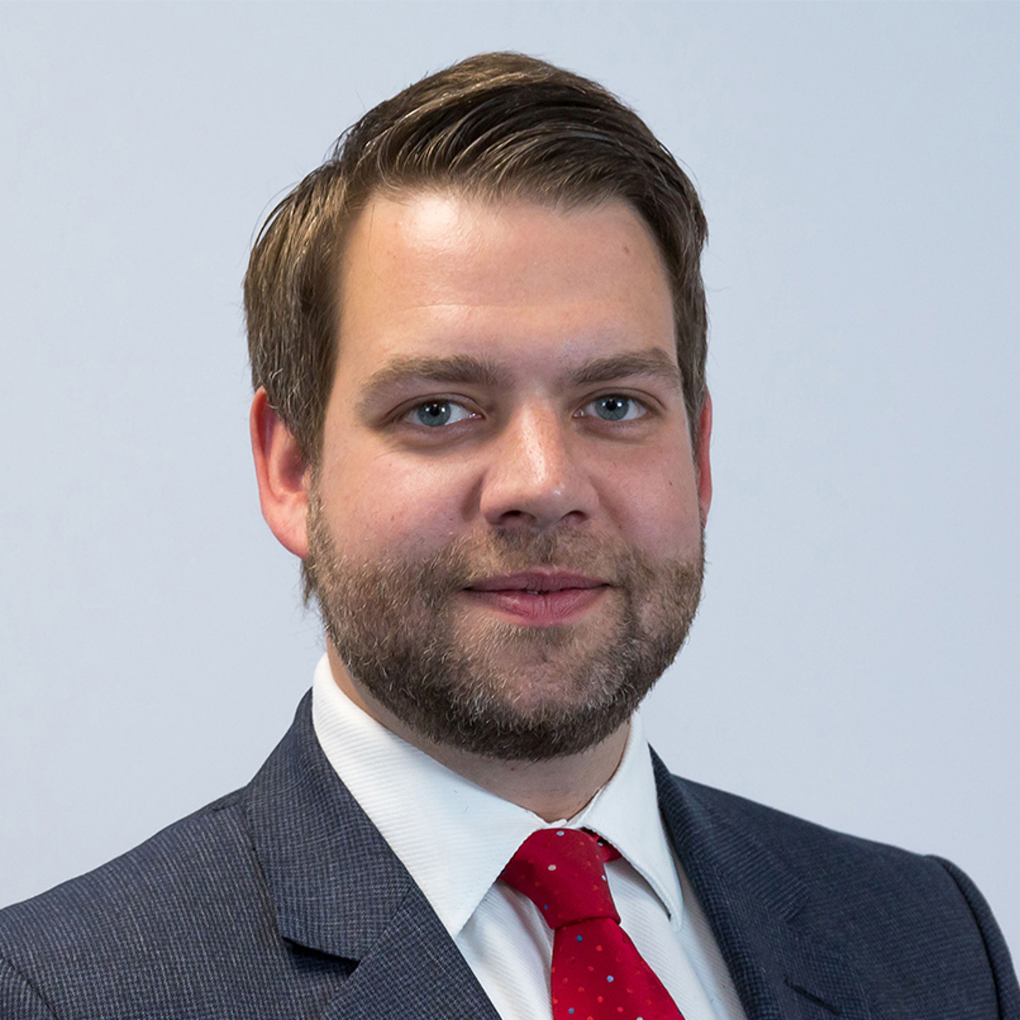 Headshot of Chris Hards