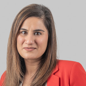 Headshot Priya Jobanputra