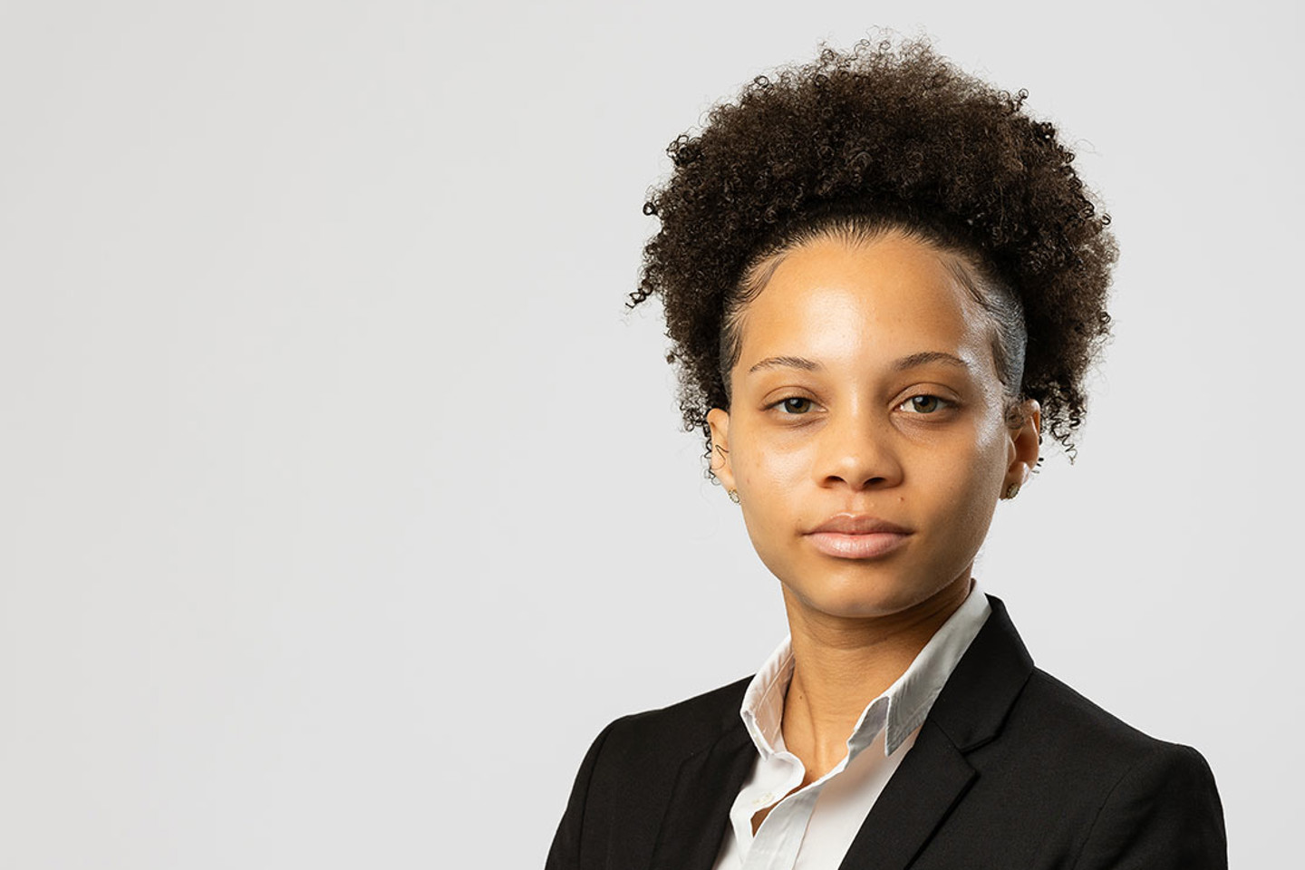 Raedean Simpson headshot