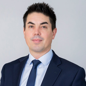 Headshot of Gareth Parr