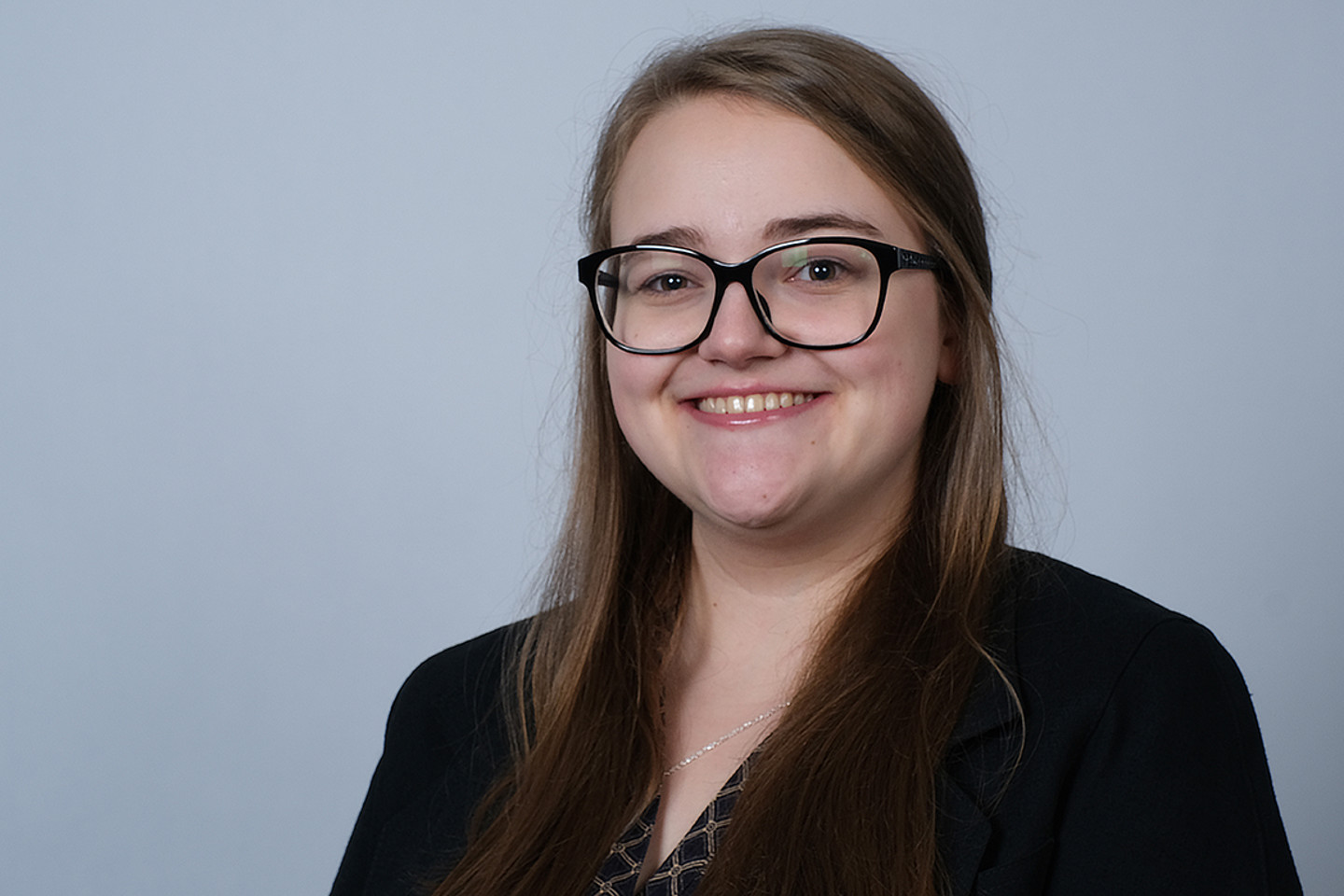Headshot of Chloe Gill
