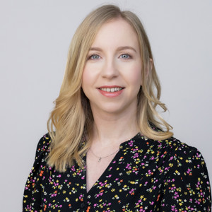 Headshot Sophie Denman