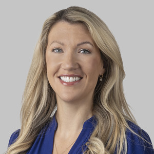 Headshot Jennifer Cox